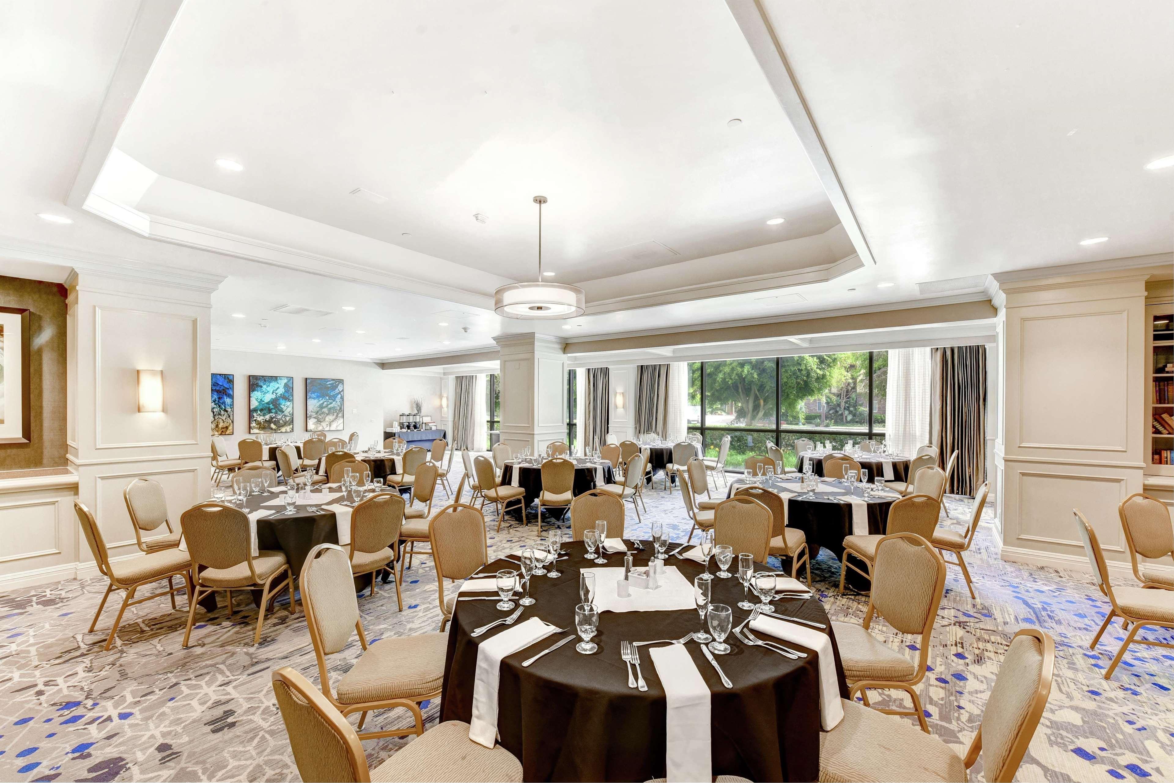 Embassy Suites By Hilton Anaheim-Orange Exteriér fotografie