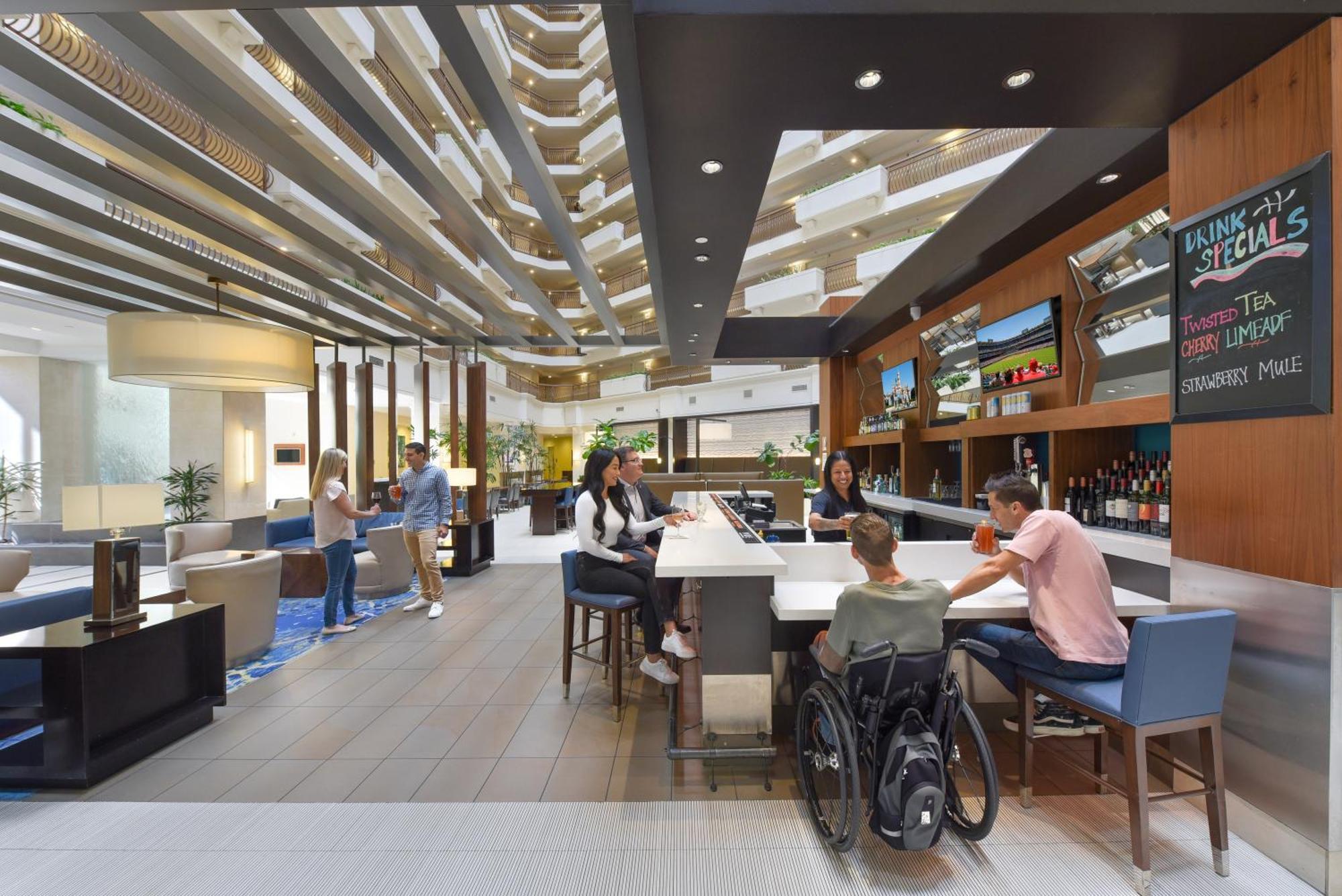 Embassy Suites By Hilton Anaheim-Orange Exteriér fotografie